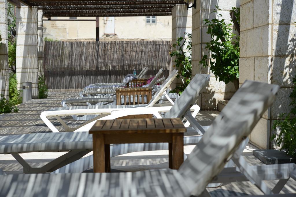 Andromeda Hill Apartments And Spa Tel Aviv Bagian luar foto