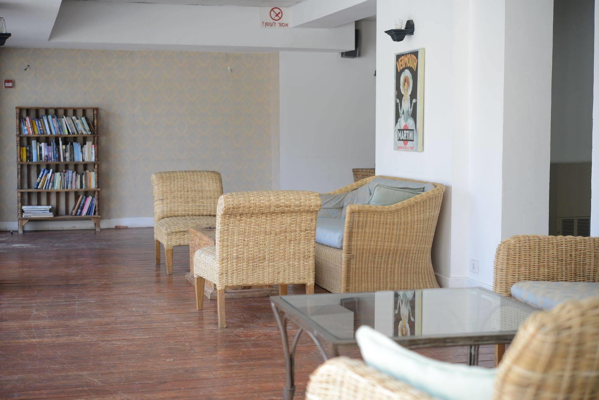 Andromeda Hill Apartments And Spa Tel Aviv Bagian luar foto