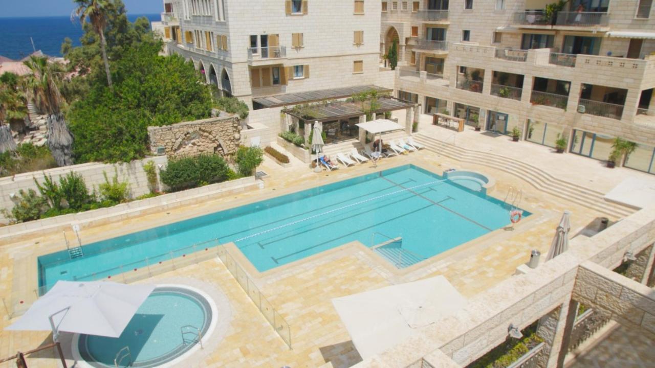 Andromeda Hill Apartments And Spa Tel Aviv Bagian luar foto